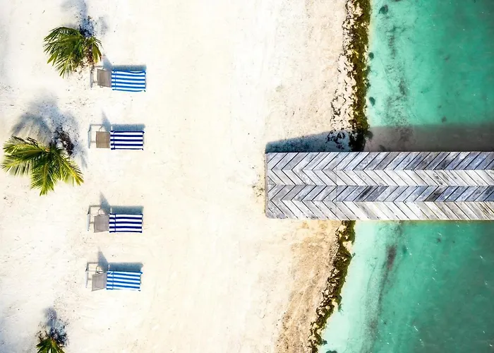Villa Private Beachfront Estate&concierge