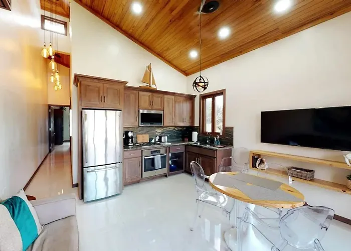 Private Oceanfront Estate & Concierge * San Pedro (Ambergris Caye)