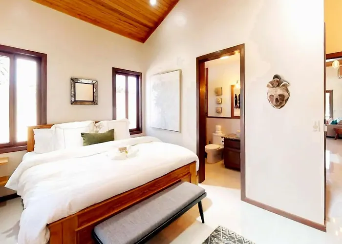 Private Oceanfront Estate & Concierge San Pedro (Ambergris Caye)