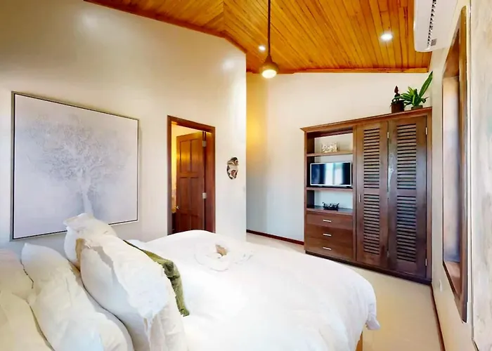 Villa Private Beachfront Estate&concierge San Pedro (Ambergris Caye)
