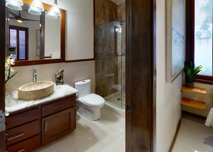 Private Oceanfront Estate & Concierge * San Pedro (Ambergris Caye)