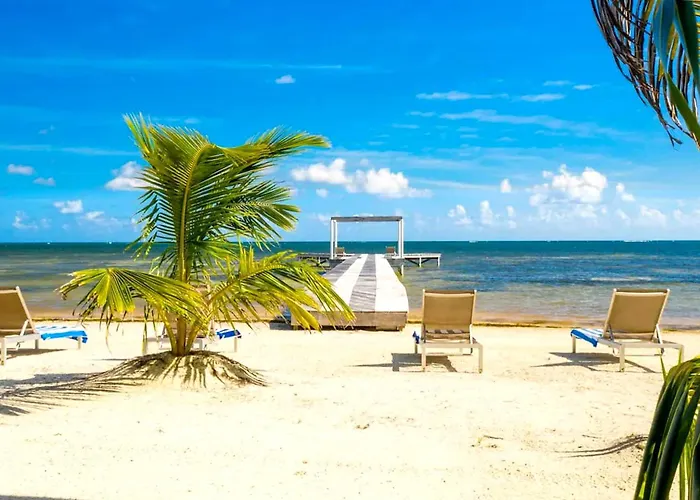 Private Oceanfront Estate & Concierge Villa *